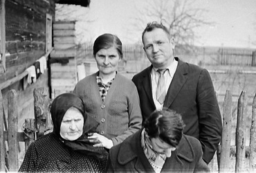 Фото сделано:  Волчки.